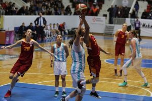 Galatasaray farklı kazandı
