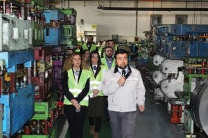 T&Uuml;GİAD Bursa Şubesi &uuml;yeleri Bey&ccedil;elik Gestamp'ı ziyaret etti