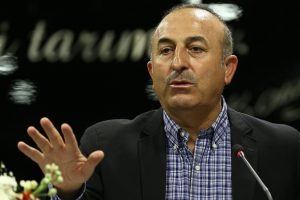 &Ccedil;avuşoğlu: Batı medyası halk oylaması s&uuml;recini doğru yansıtmıyor