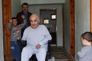 Bursalı 'minik ellerden' şehit babasına ağlatan hediye