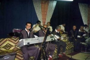Ceket asma kavgasında şarkıcı &ouml;ld&uuml;