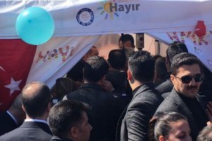 Erdoğan'dan 'hayır' &ccedil;adırına s&uuml;rpriz ziyaret