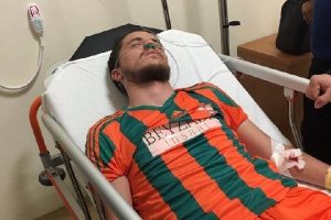 Bursa'da Kozan Belediyesporlu futbolcu &ouml;l&uuml;mden d&ouml;nd&uuml;
