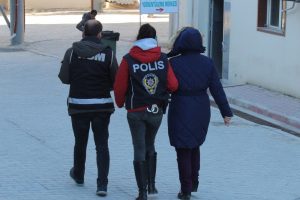 10 ilde FET&Ouml; operasyonu: 17 g&ouml;zaltı