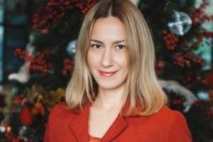 H&uuml;rriyet yazarına kargocu kılığında saldırı