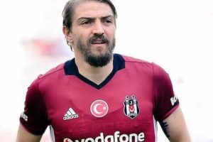 Beşiktaş'ta Caner Erkin 10 g&uuml;n yok!
