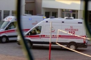 Eşini hastaneye yetiştirmeye &ccedil;alışırken kazada &ouml;ld&uuml;