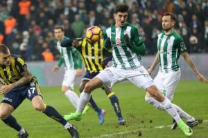 Bursaspor'un gen&ccedil; forveti Kubilay'ı Benfica takibe aldı