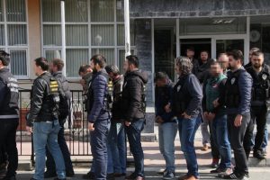 Samsun'da uyuşturucu operasyonu: 20 g&ouml;zaltı
