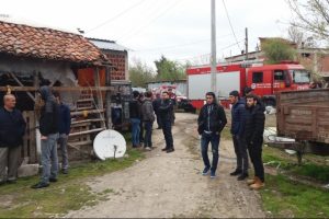 Yaşlı kadın sobayı yakmak isterken can verdi