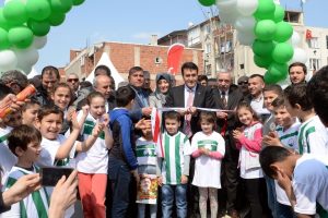 Bursa Osmangazi yeni bir park ve meydana kavuştu