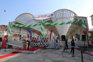 Bursa B&uuml;y&uuml;korhan modern pazarına kavuştu