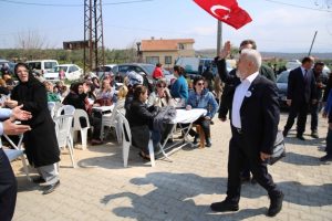Bursa Nil&uuml;fer Belediye Başkanı Bozbey "Dede Helvası" etkinliğine katıldı