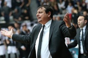 Ataman'dan taraftara 'k&uuml;f&uuml;r' tepkisi