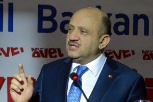 Bakan Işık: 'Evet' vermekle, CHP'ye iyilik yapmış olacağız