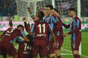Trabzonspor yenilmezliğini s&uuml;rd&uuml;rmek istiyor