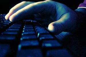 Porno sitesinden kullanıcılarına korkutan şaka