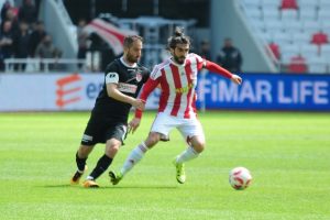 Sivasspor, Manisaspor'u mağlup etti
