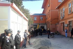G&ouml;&ccedil;&uuml;k altında kalan iş&ccedil;i kurtarıldı