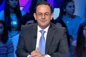 "T&uuml;rkiye'yi sevmiyorum" diyen bakana tepki b&uuml;y&uuml;k