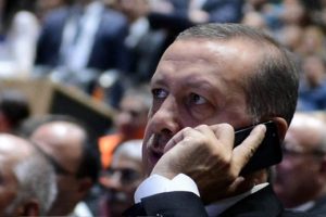 Cumhurbaşkanı, Halit Ak&ccedil;atepe'nin ailesini aradı