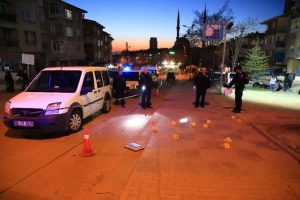 Ankara'da silahlı saldırı: 1'i kadın 5 yaralı