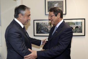 Akıncı ile Anastasiadis bir araya geldi