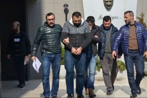 Bursa'da FET&Ouml; bahanesiyle dolandırıcılığa 6 yıl hapis cezası