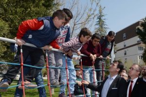 Bursa Emek parklarla nefes alıyor