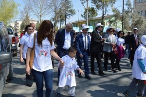 Bursa'da otizme dikkat &ccedil;ekmek i&ccedil;in y&uuml;r&uuml;d&uuml;ler