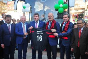 Orhangazispor'a Bursa B&uuml;y&uuml;kşehir Belediyesi'nden otob&uuml;s