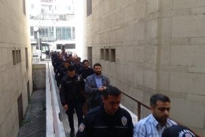 Bursa'da 13 FET&Ouml;'c&uuml; &ouml;ğretmen tutuklandı