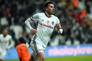 Oğuzhan &Ouml;zyakup'a Tottenham talip