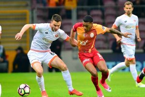 TT Arena'da "y&ouml;netim istifa" &ccedil;ağrısı