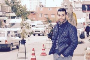 Tartıştığı adamın oğlu tarafından &ouml;ld&uuml;r&uuml;ld&uuml;