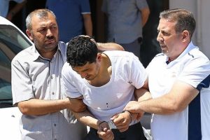Darbeci damat TBMM'yi bombalayan pilotun evinde saklanmış!