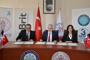 Bursa Uludağ &Uuml;niversitesi'nden tedavi g&ouml;ren hayvanlara destek