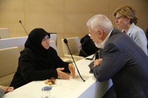 Bursa Nil&uuml;fer Belediye Başkanı Bozbey "Halk G&uuml;n&uuml;"nde vatandaşı dinledi