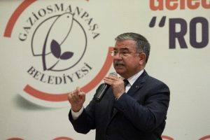 Yılmaz: "Geleceğin dili, teknolojinin dili kodlama eğitiminden ge&ccedil;iyor"