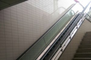 Bursa'da y&uuml;r&uuml;yen merdiven arızaları bıktırdı