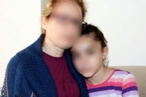 Anne hakkındaki "dost hayatı yaşıyor" raporuna inceleme