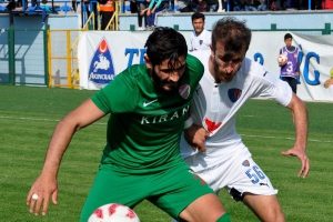 Karacabey Birlikspor 3 puanı ka&ccedil;ırdı