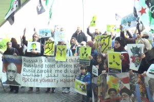 İdlib saldırısı Viyana'da protesto edildi
