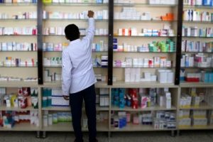 Bilim adamlarından antibiyotik uyarısı