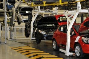 Otomotivde ilk &ccedil;eyrekte i&ccedil; pazarın lideri Renault oldu