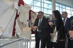 Bursa'da hastanede el sanatları sergisi