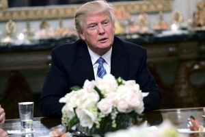 Trump, &Ccedil;in Devlet Başkanı ile bir araya geliyor