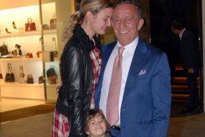 Ali Ağaoğlu'ndan mutluluk pozu