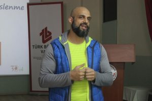 Survivor Hasan: Başarımın sırrı &ccedil;ocukken sokakta oynamak