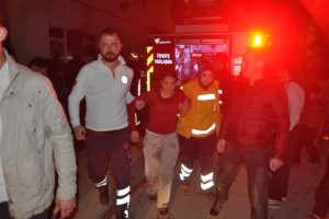 Bursa'da yangında 2 kadın hastanelik oldu